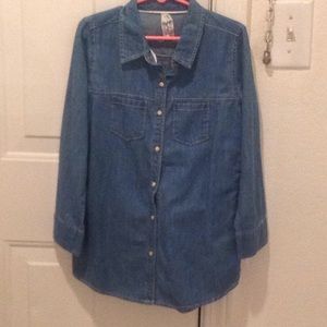 girls shirt🔹3/$25